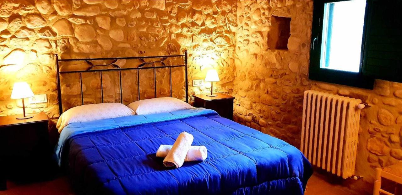 Masia Para Grupos Con Piscina Privada28 Pax Cabanelles Buitenkant foto