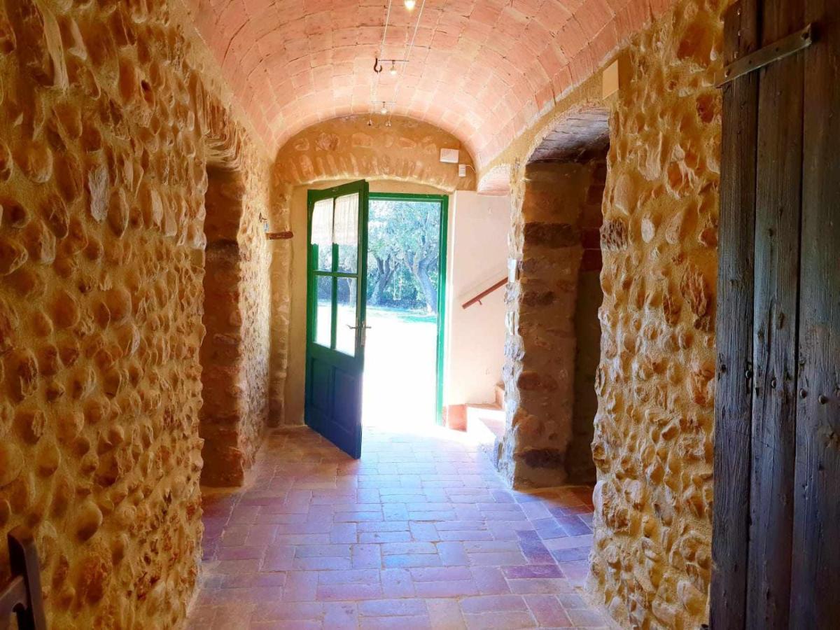 Masia Para Grupos Con Piscina Privada28 Pax Cabanelles Buitenkant foto